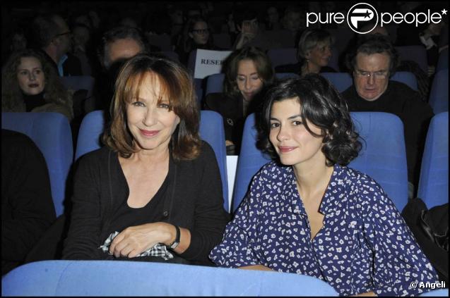 Nathalie Baye et Audrey Tautou à l'occasion de l'avant-première de  Toscan , au cinéma L'Arlequin, à Paris, le 25 novembre 2010.