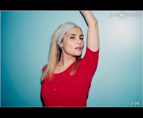 Emmanuelle Seigner pose pour Céline