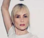 Emmanuelle Seigner pose pour Céline