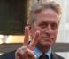 Le miraculé Michael Douglas, remis de son cancer, repart au travail !
