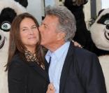 Fous d'amour depuis vingt ans, Dustin Hoffman et sa femme Lisa sont un modèle à suivre! 