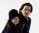 Jim Carrey fait du patin sur glace avec Carla Gugino, en plein tournage de Mr Popper's Penguins, à Central Park, à New York le 3 décembre 2010