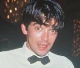 Eric Adjani, frère cadet d'Isabelle, est décédé le 25 décembre 2010.