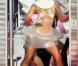 Lady Gaga, reine du biz'art en perpétuelle quête d'extravagance costumière... En 2010, son éventail de costume s'est encore étoffé.