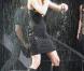 Taylor Swift, en concert en 2010 : une diva glacée aux looks sages, mais... qui aime se déguiser !