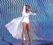Beyoncé en concert en 2010 : Son corps et son énergie fauve semblent n'avoir besoin que de peu pour s'exprimer. Le contraste des hauts travaillés et des gambettes sublimes dévoilées fait son effet.