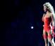 Beyoncé en concert en 2010 : Son corps et son énergie fauve semblent n'avoir besoin que de peu pour s'exprimer. Le contraste des hauts travaillés et des gambettes sublimes dévoilées fait son effet.