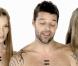 Images extraites du clip The best thing about me is you de Ricky Martin, janvier 2011