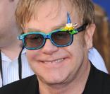 Elton John à l'occasion de l'avant-première de  Gnomeo et Juliette , qui s'est tenue au El Capitan Theatre d'Hollywood, à Los Angeles, le 23 janvier 2011.