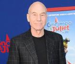 Patrick Stewart à l'occasion de l'avant-première de  Gnomeo et Juliette , qui s'est tenue au El Capitan Theatre d'Hollywood, à Los Angeles, le 23 janvier 2011.