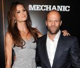 Mini Anden avec Jason Statham à l'occasion de l'avant-première de  The Mechanic , qui s'est tenue à l'ArcLight Theatre de Los Angeles, le 25 janvier 2011.