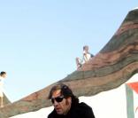 Javier Bardem dans un camp de réfugiés...