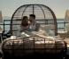 Images extraites de  Never gonna leave this bed  de Maroon 5, février 2011