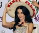 Katy Perry donne une conférence de presse à Mexico (Mexique) à  l'occasion de la sortie de son parfum Purr, samedi 5 février, puis  rencontre ses fans locaux pour une séance de dédicaces.