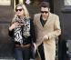 Kate Moss : A peine fiancée qu'elle donne un doux baiser à un autre !