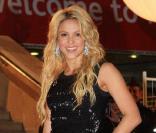 Shakira sur le tapis rouge de la cérémonie des NRJ Music Awards 2011, le samedi 22 janvier 2011, à Cannes.