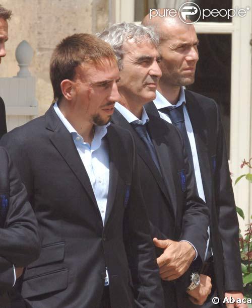 Zinedine Zidane, Franck Ribéry et Raymond Domenech à l'Elysée