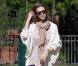Jessica Alba, son mari Cash Warren et leur fille Honor, se détendent dans un parc de Beverly Hills le 20 février 2011