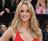 Jennifer Lawrence lors de son arrivée à la 83e cérémonie des Oscars, au Kodak Theatre d'Hollywood, à Los Angeles, le 27 février 2011.