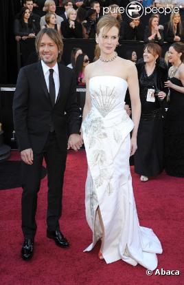 http://static1.purepeople.com/articles/2/74/91/2/@/568739-keith-urban-et-nicole-kidman-lors-de-0x414-3.jpg