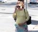 Natalie Portman, enceinte, et son fiancée Benjamin Millepied, vont déjeuner à West Hollywood, à Los Angeles, le 28 février 2011.