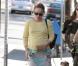 Natalie Portman, enceinte, et son fiancée Benjamin Millepied, vont déjeuner à West Hollywood, à Los Angeles, le 28 février 2011.