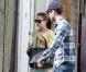 Natalie Portman, enceinte, et son fiancée Benjamin Millepied, vont déjeuner à West Hollywood, à Los Angeles, le 28 février 2011.