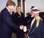 Willem-Alexander et Maxima des Pays-Bas accompagnaient le 8 mars 2011 la reine Beatrix dans sa visite à dîner chez le sultan Qaabos bin Said al Said, à Mascate. Ils enchaîneront avec une visite de trois jours au Qatar.