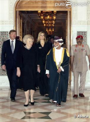 Willem-Alexander et Maxima des Pays-Bas accompagnaient le 8 mars 2011 la reine Beatrix dans sa visite à dîner chez le sultan Qaabos bin Said al Said, à Mascate. Ils enchaîneront avec une visite de trois jours au Qatar.