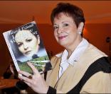 Fabienne Thibeault au Salon du Livre, à Paris, le week-end du 19 et 20 mars 2011.