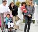 Heidi Klum et sa mère, promènent ses enfants, Leni, Lou, Henry, Johan à Los Angeles le 26 mars 2011