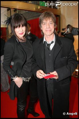 Jean-Louis Aubert et France (photo : en février 2009, à la 34e cérémonie des Cesar), sa compagne depuis une trentaine d'années et mère de leur fils Arthur, se sont pacsés à Saint-Germain-en-Laye le 29 mars 2011.