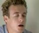 Simon Baker dans Hartley Coeurs à vif. Professeur dans la série, il a une relation avec une élève Allie qui tombe enceinte.