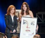 Anaïs Demoustier, Stéphane Bern et Isabelle Huppert à la cérémonie de remise des prix Romy-Schneider et Patrick-Dewaere, le 4 avril 2011, à Paris.