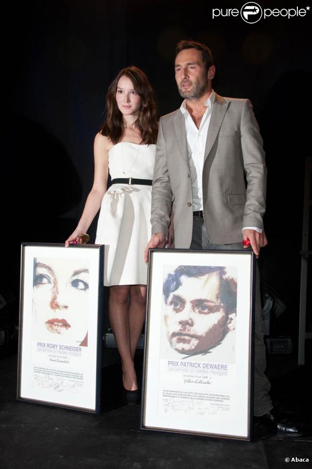 Anaïs Demoustier et Gilles Lellouche à la cérémonie de remise des prix Romy-Schneider et Patrick-Dewaere, le 4 avril 2011, à Paris.
