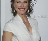 Brenda Strong va rejoindre le casting de la série Dallas