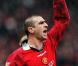 Eric Cantona (Photo : en 1996, lors d'un match face à Derby County) n'a jamais regretté son coup de kung fu contre Matthew Simmons à Selhurst Park en janvier 1995. Le hooligan, lui, continue sur la voie de la violence...