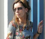 Kristina Rady rend visite à Bertrand Cantat au centre de détention de Muret, le 2 octobre 2004. 