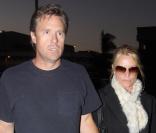 Entre Nicollette Sheridan et Steven Pate, c\'est une affaire qui roule.<br />