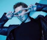 Sinclair dévoilait en avril 2011 le clip survolté de  Ça tourne dans ma tête , extrait de son nouvel album - le premier en cinq ans - attendu le 23 mai 2011.