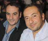 François-Xavier Demaison et Patrick Timsit lors de la dernière représentation du spectacle de Jérôme Commandeur au Casino de Paris, le 9 avril 2011