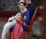 Le 14 avril 2011, le prince Frederik et la princesse Mary de Danemark ont fait baptiser leurs jumeaux, Vincent et Joséphine, à l'église protestante d'Holmen, à Copenhague. Isabella a adoré la cérémonie ! 