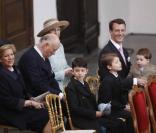 Les princes Felix, Nikolai et Henrik, avec leur père le prince Joachim, le 14 avril 2011, au  baptême de leurs cousins les jumeaux Vincent et Joséphine, à  l'église protestante d'Holmen, à Copenhague. Leur mère Marie est la marraine de Josephine. 