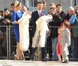 Le 14 avril 2011, la princesse Mary et le prince Frederik de Danemark quittent le palais royal d'Amalienborg avec leurs enfants, Christian et Isabella. Direction l'église d'Holmen, pour le baptême de leurs jumeaux de trois mois, Vincent et Joséphine.