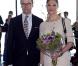 La princesse Victoria de Suède et son mari le prince Daniel en visite sur l'île de Gotland, le 15 avril 2011. Après avoir visité la ferme natale du physicien Polhem, ils avaient rendez-vous dans la cité médiévale de Visby.