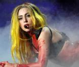 Lady Gaga fête son 25e anniversaire au Staples Center en mars 2011