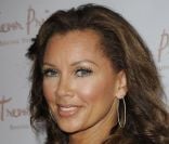 Vanessa Williams était présente lors de la journée de charité organisée à Wisteria Lane afin de récolter des dons pour la recherche sur la mucoviscidose, le 16 avril dernier.