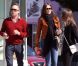 Sofia Vergara adore le soutien de ses amis durant une journée shopping avec des amis dans West Hollywood le 10 avril 2011