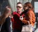 Sofia Vergara fait du shopping avec des amis dans West Hollywood le 10 avril 2011