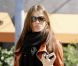 Sofia Vergara semble agacée durant sa journée shopping avec des amis dans West Hollywood le 10 avril 2011